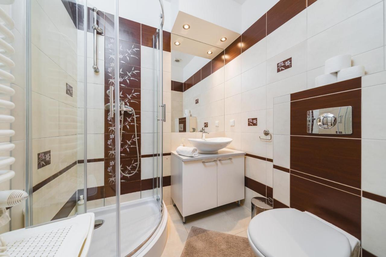 Cracow Old Town Apartments By Homeclick Cracovie Extérieur photo
