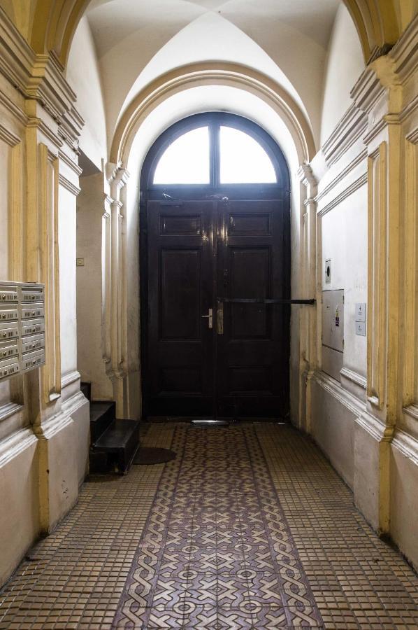 Cracow Old Town Apartments By Homeclick Cracovie Extérieur photo